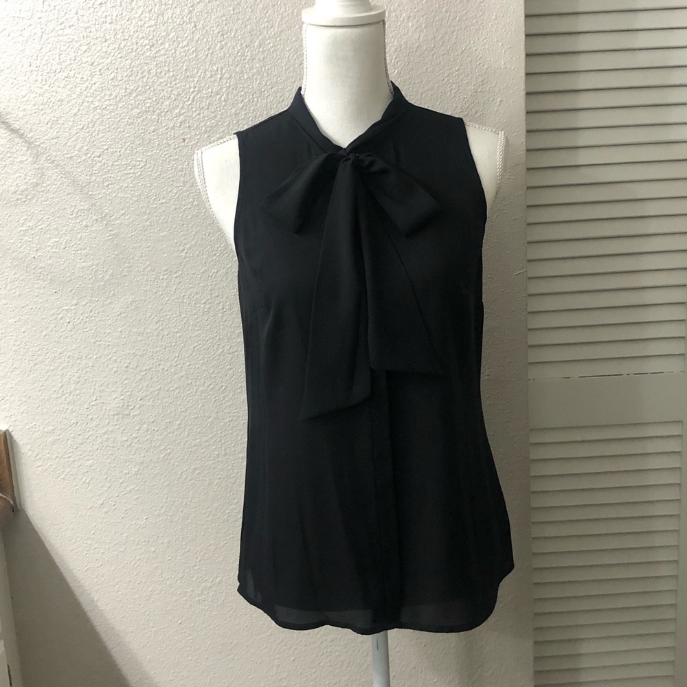 Médium Top from The Limited